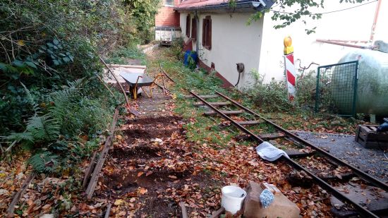 neue Weiche wird eingebaut